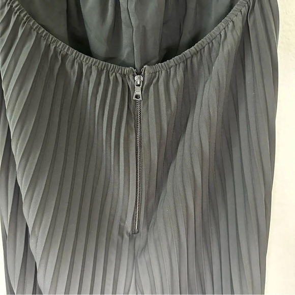 ALICE + OLIVIA Black Adalyn Halter Pleated Jumpsuit SZ US 12 - Picture 8 of 8